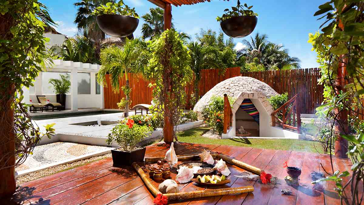 Book affordable all inclusive vacation with romantic Temazcal style spa | El Dorado Castias Royale