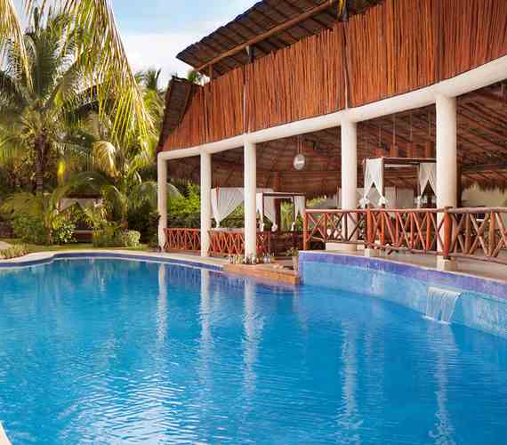 Exciting swim up bars for adults only all inclusive resort |El Dorado Seaside Suites | Riviera Maya
